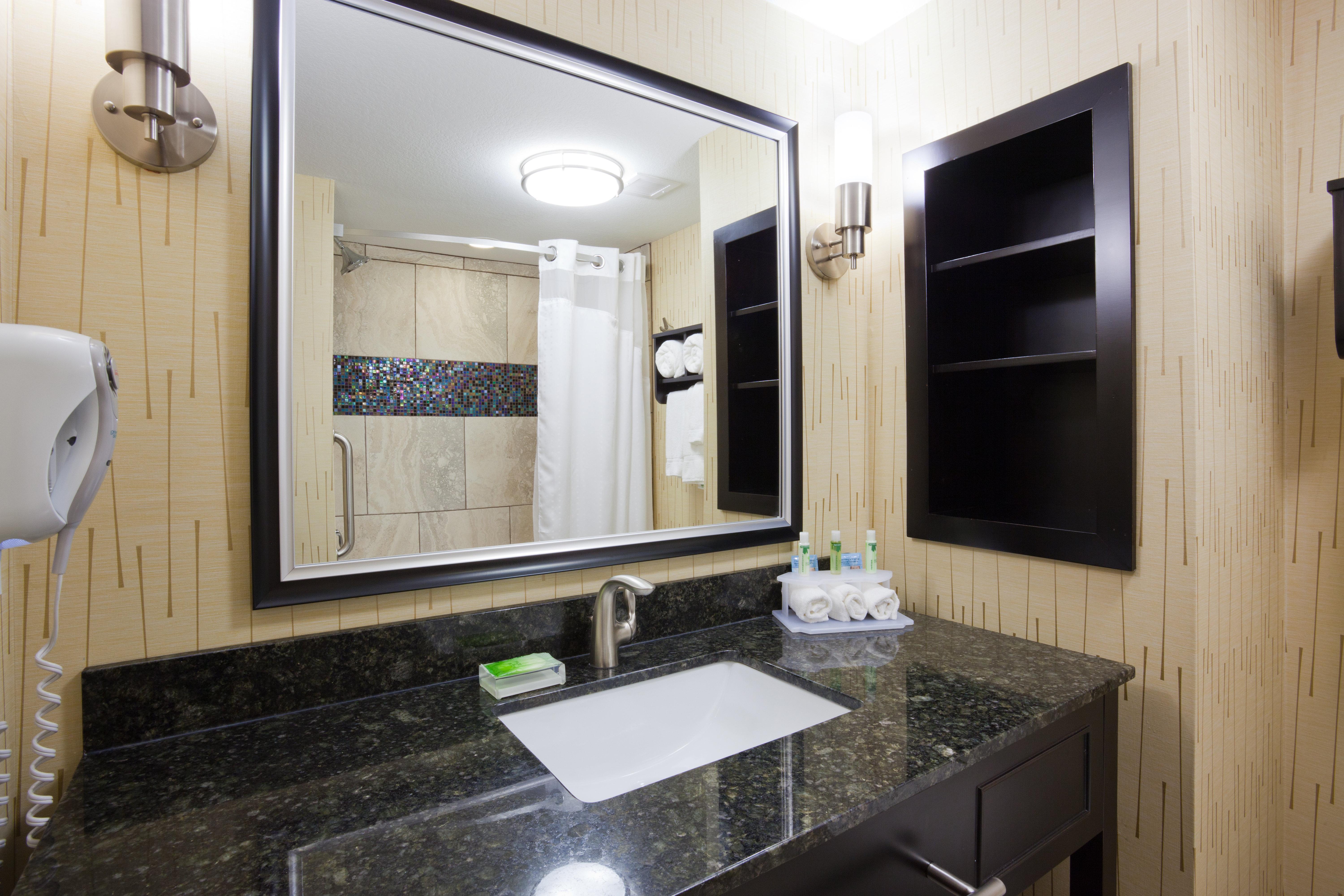 Holiday Inn Express & Suites Fort Dodge By Ihg Exterior foto